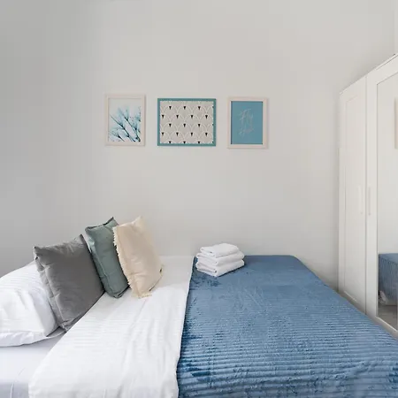 Apartment Tamka Powisle Blue Warsaw